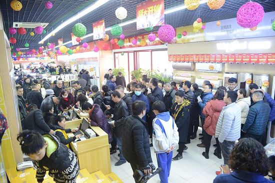 2019年12月28日，山东省聊城市茌平区苏宁易购店开业现场。 (185).JPG