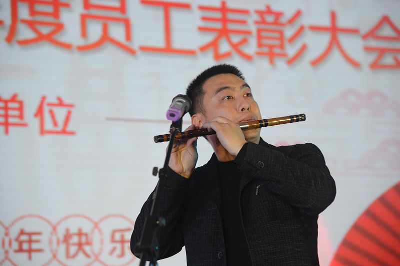 　　2020年1月5日，茌平区宏润集团赢战鼠年、筑梦前行年会举行现场。 (27).JPG