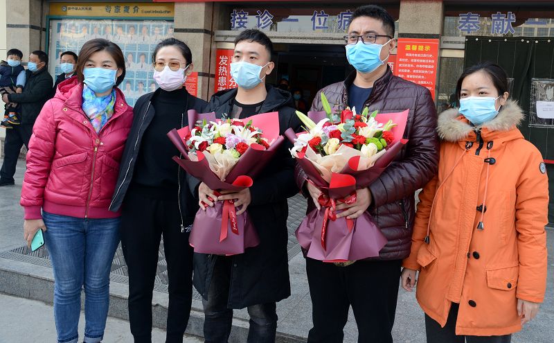 2020年2月20日，山东省茌平区人民医院为杨华、赵冲同医生援助武汉送行现场。 (4).JPG