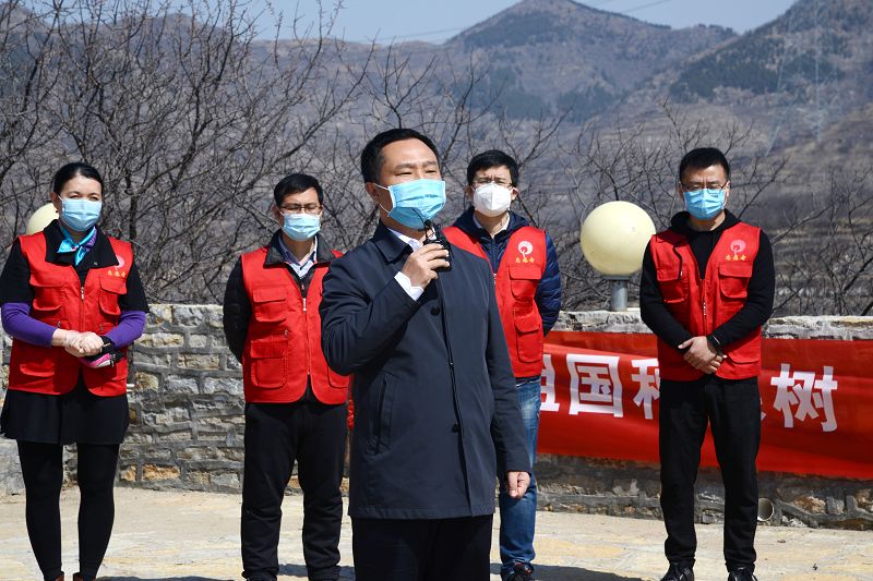 2020年3月17日，我为祖国种棵树活动在博山区大山深处泉子村植树现场。 (12).JPG
