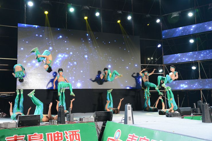 2020年8月22日，“锦绣新都荟”江北水城旅游度假区首届青岛啤酒音乐节狂欢现场。 (42).JPG